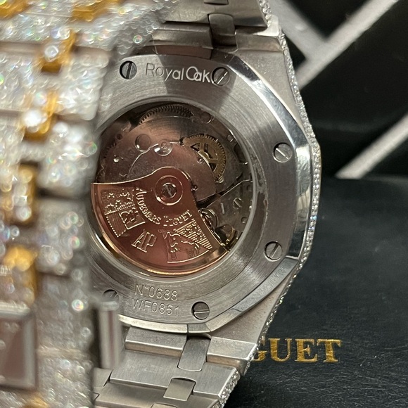 Audemars Piguet Diamond-Studded Gold and Silver Watch - Picture 4 of 7